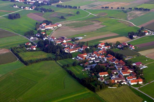 Grossansicht in neuem Fenster: Luftbild von Malzhausen